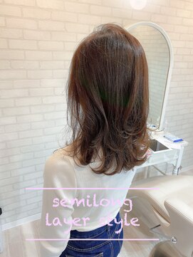 マーリャヘアー(mallia hair) くびれ外ハネセミロング