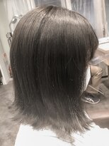 ビースリー ロア&nbsp;グレイッシュボブ×イルミナカラー