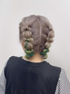 リノショアーズ 日本大通り店(RINOSHORES) 大人可愛いツインぽこぽこアレンジグレイアッシュグリーンmaaya