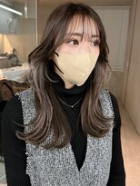 サイン 表参道(SIGN)&nbsp;レイヤーカットグレージュカラーデザインカラーシルキーベージュ