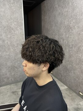 ライズ 新小岩店(RISE) 重め好きメンズ必見!【波打ちスパイラルパーマ】