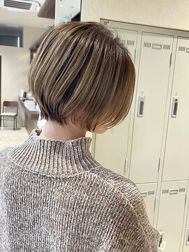 ジアン バイ ミルボン 西宮ガーデンズプラス(GIEN by milbon) ひし形ショート/ハイライト/丸み/白髪ぼかし