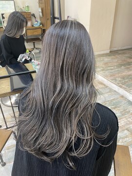 リノカヒリ(Lino kahili) コントラストハイライト×アイスグレージュ