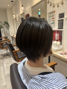 サロン ド マゼンタ(Salon de Magenta) ショートスタイル