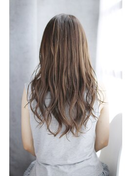 シュシュット(chouchoute) レイヤーカットウェットヘアデザインカラーオリーブベージュ/184