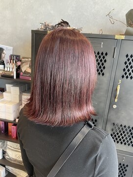 アチーブリス(achieve Liss) ワインレッド切りっぱなしミディ艶髪10代20代30代/艶髪/こなれ感