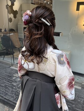 スミ(sumi) ハーフアップスタイル