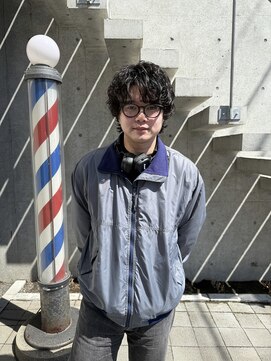 ケイズフォリオ(K's folio) 襟足まで動くロングパーマ