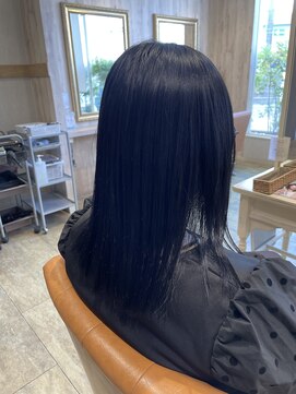 ビズヘアー プチ(bisou hair petit) ストレート