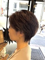 リノナ(Linona)&nbsp;ロングショートワンカールパーマカーキグレージュ前髪錦糸町