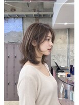 ユニオン(Union)&nbsp;小顔くびれレイヤーミディ ソフトアッシュブラウン