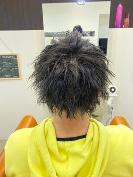 カルマ(KARMA) ツイストレートというオリジナルパーマを皆さまに！