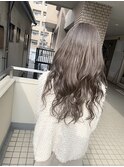 光に透ける暗めブリーチなしミルクティーアッシュ【BLAZE 大庭】