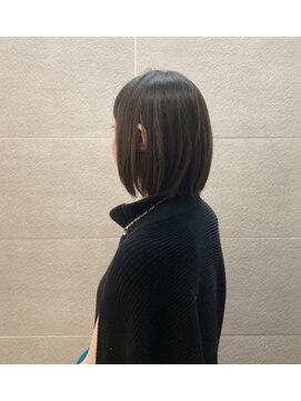 ボネッカ 鶴見(BONECCA) ツルンと艶ボブ　　　　片岡美里