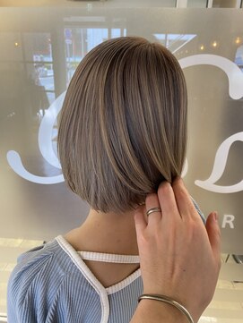 ヘアースペースブルーム ヒーロー 園田店(HAIR SPACE BLOOM hero) 【園田/ミルクティーグレー】ブリーチカラー