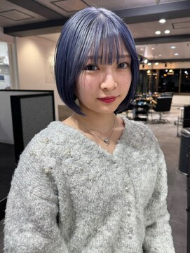 ツキ 横浜店(tuki) トリプルカラー　アイスブルー