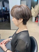 ハルキ ミナト ジャパン オオサカ(HARUKI MINATO japan OSAKA)&nbsp;30代40代50代小顔似合わせカットくびレイヤーエモージュ大人可愛