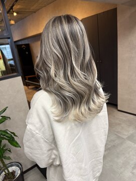 サニー 渋谷(SUNNY) バレイヤージュ、ハイライト、レイヤーカット、グレージュ