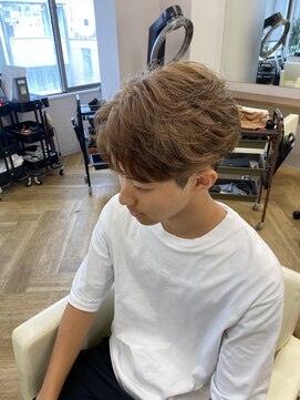 アレス バイ シカ 神戸三宮元町店(ALLES by Cica) ナチュラルフェザーパーマ