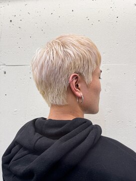 ヘアサロン エフ 渋谷(F) #メンズカット#ブリーチ#ブリーチ１回#抜きっぱなし#抜きっぱ