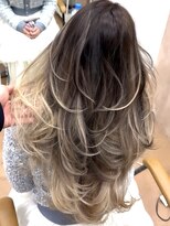 ヌエン 渋谷(NU/EN)&nbsp;外国人風バレイヤージュ×バタフライレイヤーカット