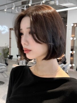 髪質改善サロン hearts. 熊本/縮毛矯正/レイヤーカット/ショートボブ【ハーツ】 ワンホンレイヤーハイレイヤーカットイメチェン熊本