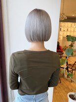 ルッツ(Lutz. hair design)&nbsp;4/28 ホワイトベージュ　ボブ【千代田彩夏】