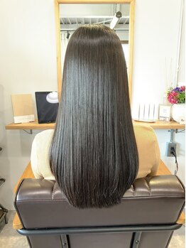 コネクション(CONNEXION)の写真/乾燥/パサつき/湿気等から髪を守る！縮毛矯正＋トリートメントでキューティクルを補修し毛先まで潤う艶髪に