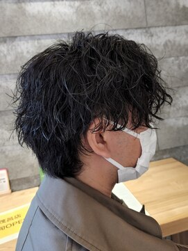 ニアウ 太田店(Niau) センターパートツイストスパイラルパーマメンズ波巻きパーマ