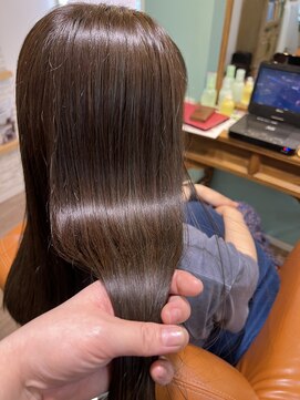 ルアナ(Luana) ミントグレージュカラー