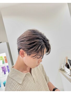 ヨーロ(yolo) シャドウルーツカラー