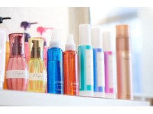 シンバヘアー(SHINBA HAIR)の雰囲気（各種化粧品も取り扱い◎）