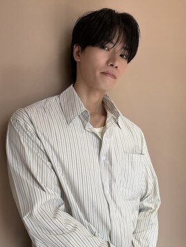 ルク(LUC) 韓国シースルーマッシュ/名古屋/メンズカット/ダウンパーマ