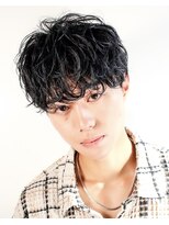 オーシャントーキョー ホワイト 原宿(OCEAN TOKYO WHITE)&nbsp;無造作マッシュシャドウパーマ波巻きツイストスパイラル刈り上げ