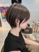 ロハスバイケンジ(LOHAS by KENJE)&nbsp;【小田急相模原】後頭部に丸みが出るくびれショート
