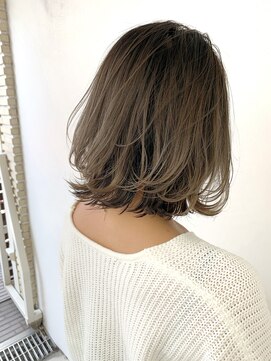 トルネード(TORNADO) ナチュラルハイライトバレイヤージュウルフボブ