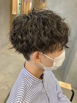 ソウス リーベ(SOURCE liebe) シスツイストスパイラルパーマ【佐藤和弥】