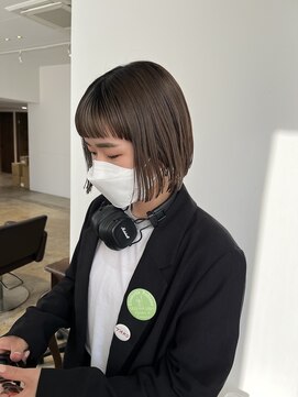 ヘアーアイストゥーレ(HAIR ICI TRE) mini  bob