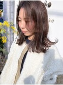 切りっぱなしミディアム×ベージュカラー