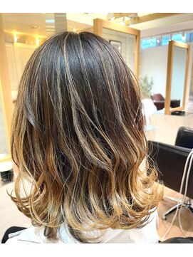 ルシーダ 田無店(Lucida) バレイヤージュカラー