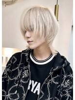 セルン(cerne)&nbsp;【ホワイトベージュレイヤーウルフ】