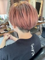 ヌーベルヴァーグ(Nouvelle Vague)&nbsp;ニュアンスカラーベビーピンクオレンジ耳かけショートボブ