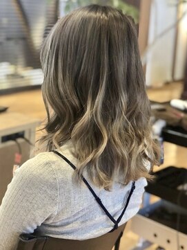 コレット(COLLET) 大人ハイライトカラー ダブルカラー ミルクティーグレージュ