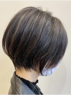 ハルキ ミナト ジャパン オオサカ(HARUKI MINATO japan OSAKA) 40代50代小顔似合わせカットくびレイヤーエモージュ大人可愛い