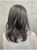 20代30代アッシュグレージュセミロング伸ばしかけ抜け感