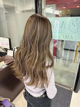 アイズ 本厚木(AIZU) コントラストハイライト ミルクティーベージュ