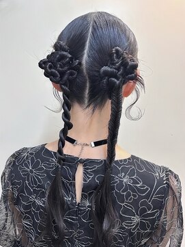 クレア(Crea) お呼ばれヘア◆ツインヘアツインアレンジタイトツイン暗めカラー
