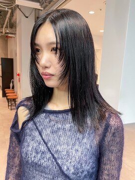 シオン(shion) 秋色ネビージュ透明感カラーウルフレイヤーロング_ba536051