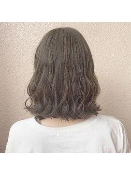 ワット 新宿店 【W-ワット-新宿店 yumi】ブリーチなしラテベージュ