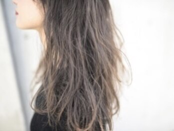 ヘアサロン ケッテ(hair salon kette)の写真/【カット+アディクシーカラー+4stepモイストTr¥7800】質感や色味で魅せるカラーをお届け…♪